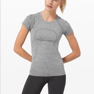 Lululemon swiftly tech short sleeve